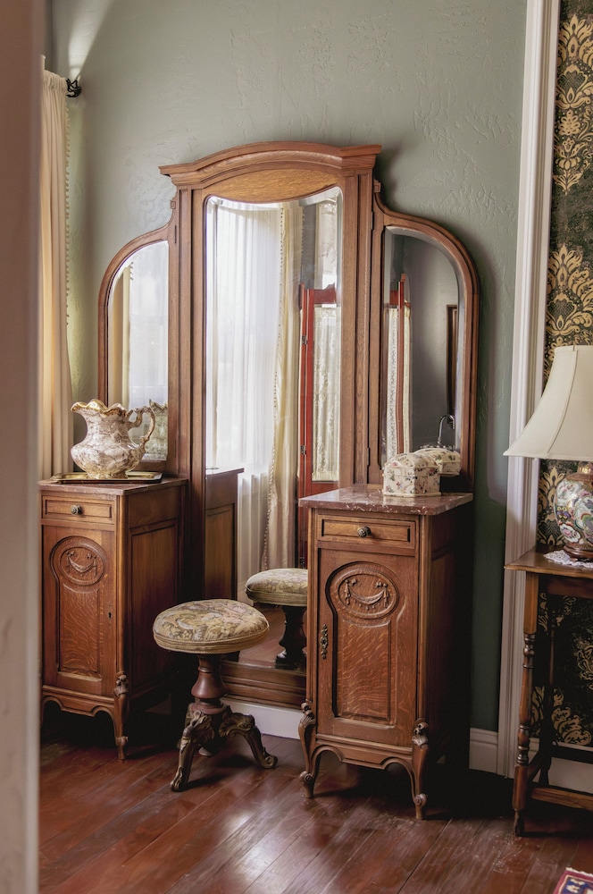 Weaverville Hotel - photo 15