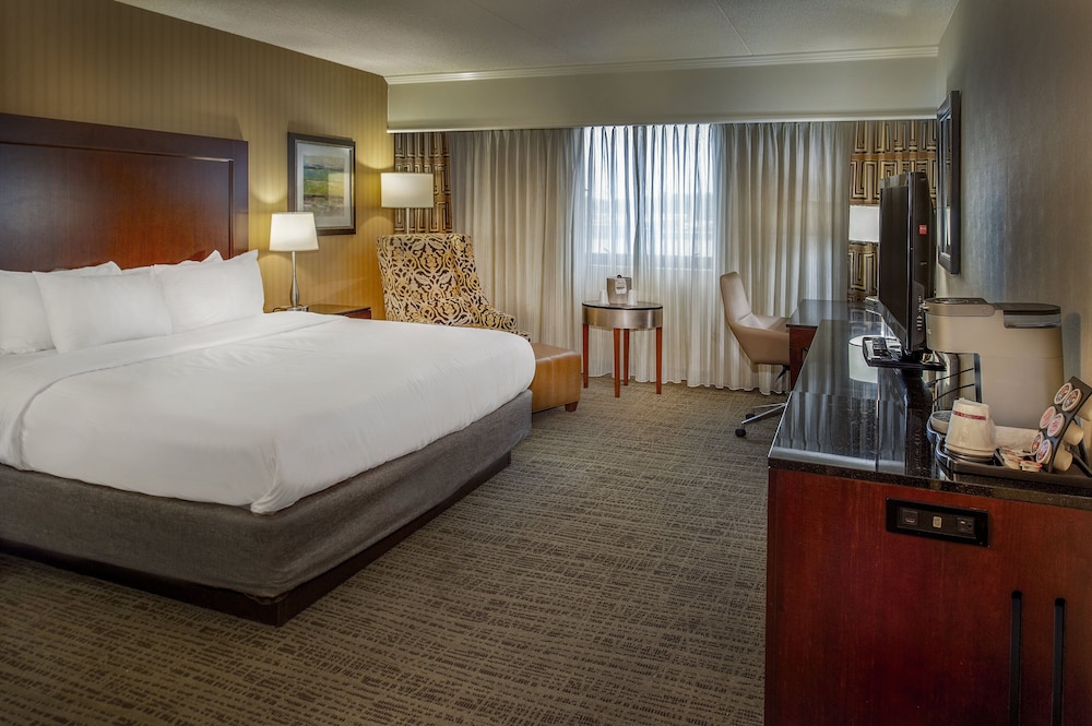 Crowne Plaza St. Louis Airport by IHG - photo 63