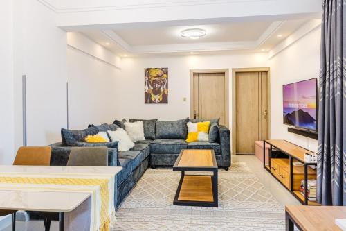 A Contemporary 2 Bedroom Master Ensuite Unit Kilimani — 4-Star Luxury Hotel in Nairobi, Kenya