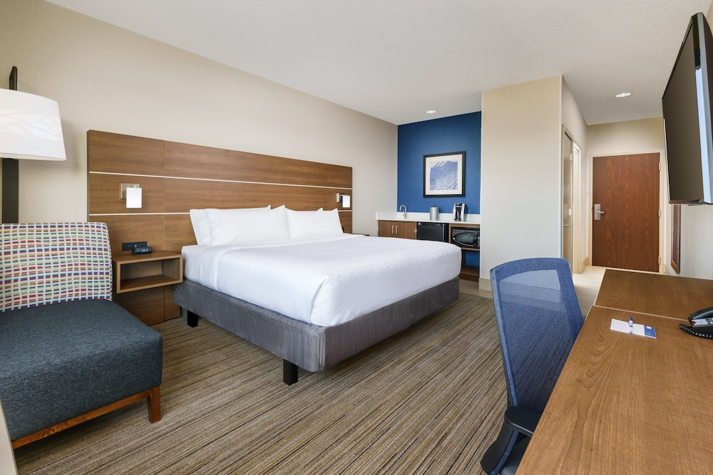 Holiday Inn Express Boston by IHG - photo 13