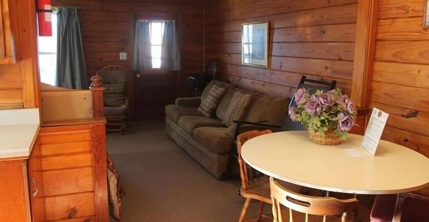 Aurora's Kentucky Lake Cottages - photo 13