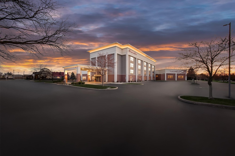 Hampton Inn Toledo South Maumee - photo 28