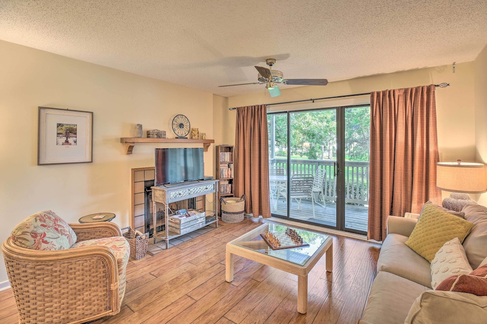 Pool Access and Lake Views Kingston Resort Villa - featured photo