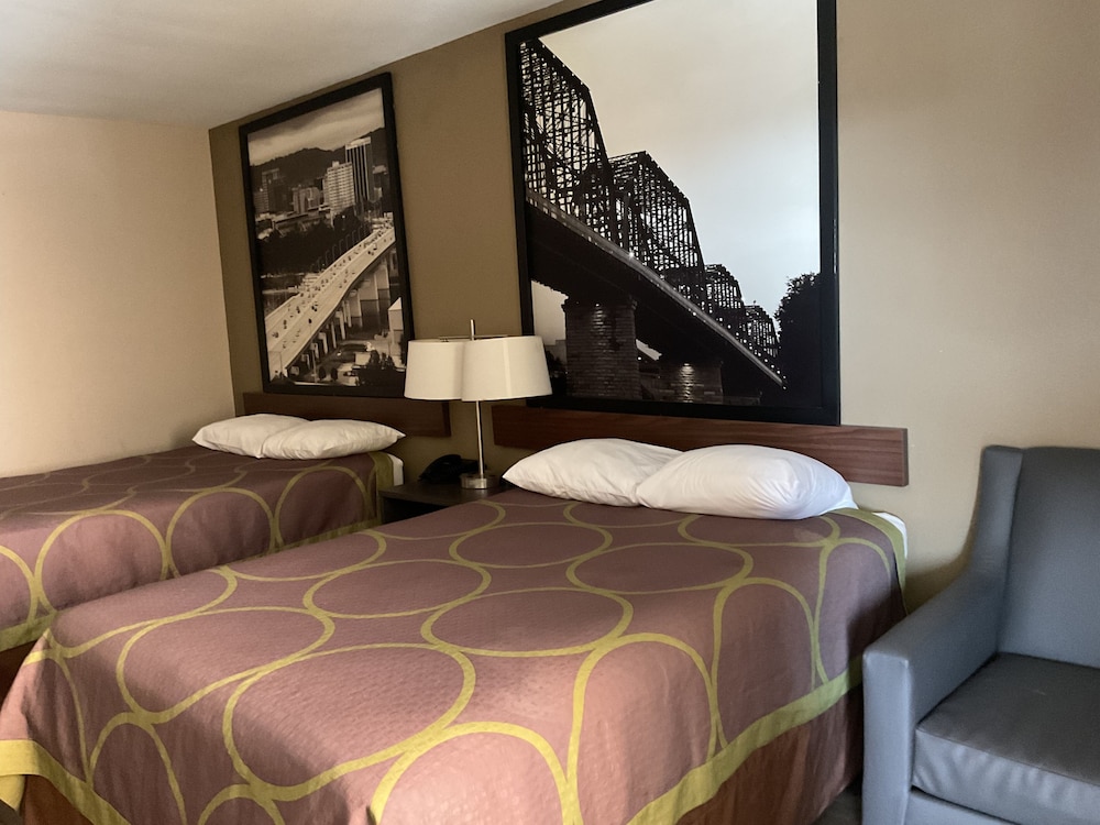 Super 8 by Wyndham Chattanooga East Ridge - photo 10