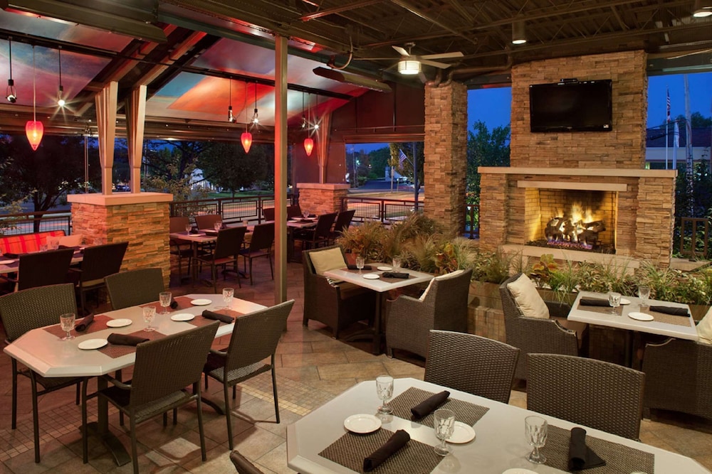 DoubleTree by Hilton Akron Fairlawn - photo 65