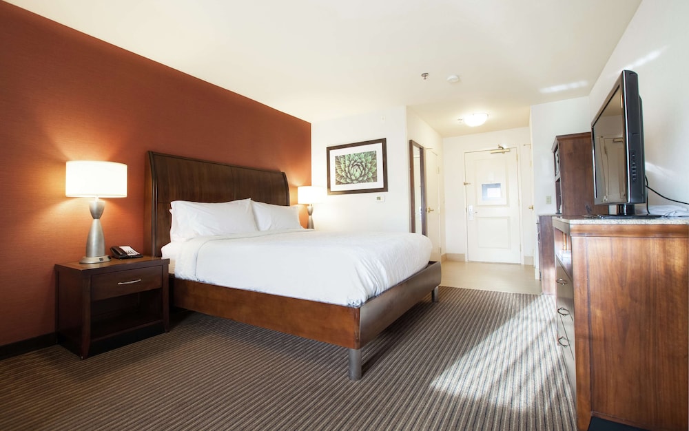 Hilton Garden Inn Palm Springs Rancho Mirage - photo 10