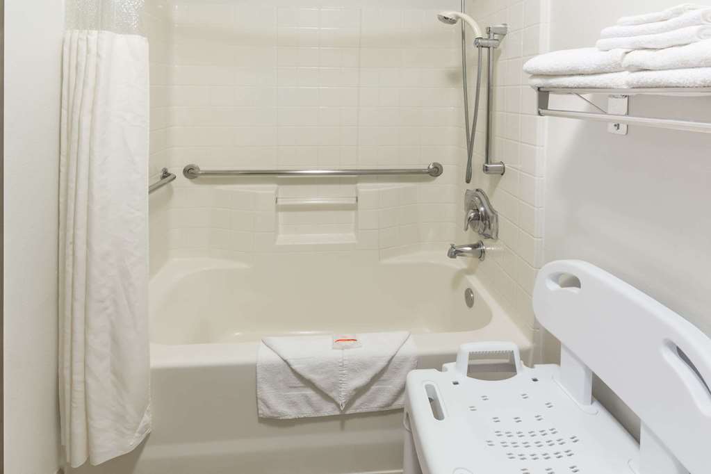Travelodge Suites by Wyndham Newberg - photo 15