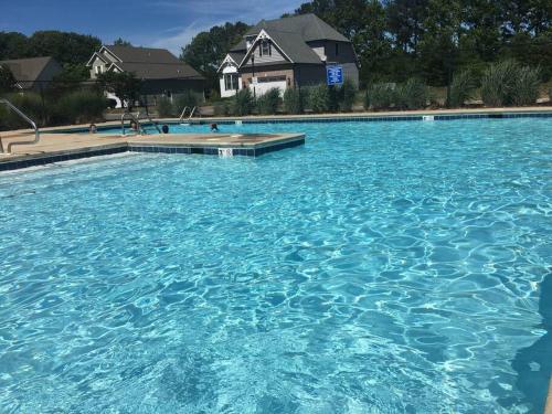 King Bed Pool Beach Game Room@Enjoy Life — hotel in Searcy