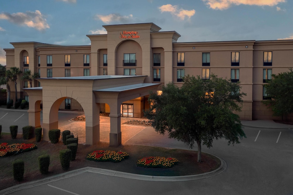Hampton Inn & Suites Pensacola Gulf Breeze - photo 33