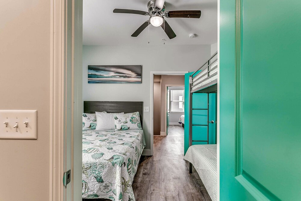 Together Resorts Cherry Grove Resort at 5405 A N Ocean Blvd - photo 2