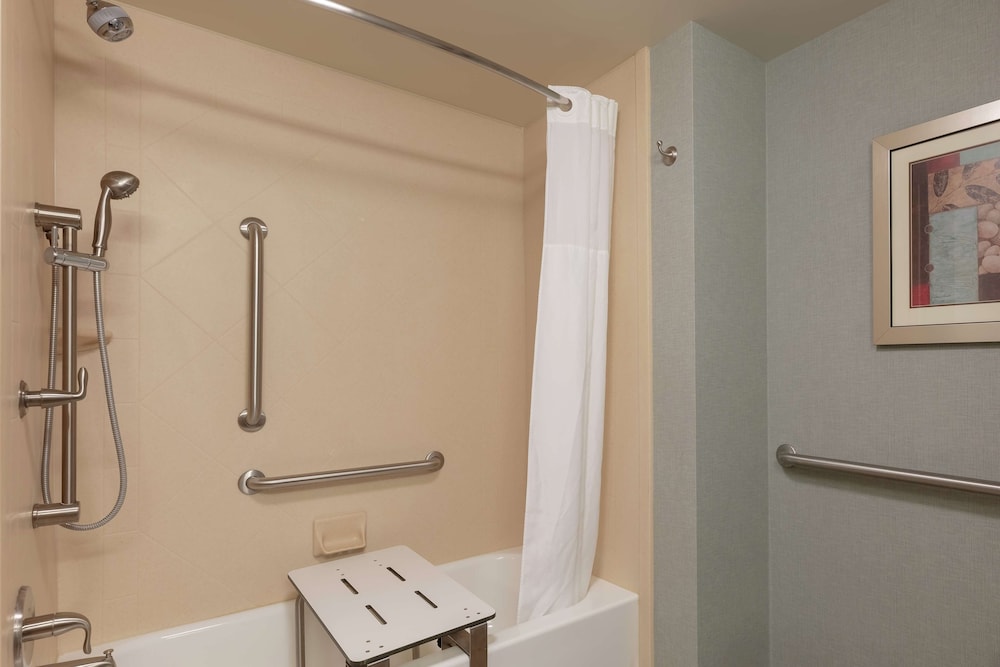 Hampton Inn & Suites Adairsville Calhoun Area - photo 23