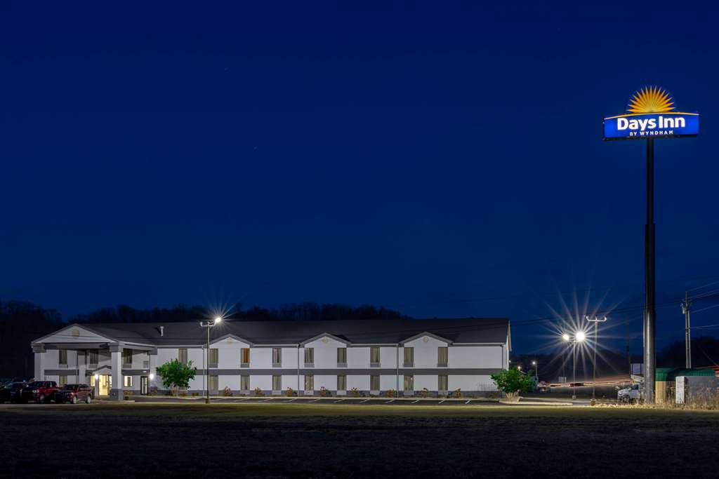 Days Inn by Wyndham Grayson - photo 4