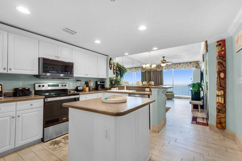 Majestic Beach Towers 2 1305 - photo 11
