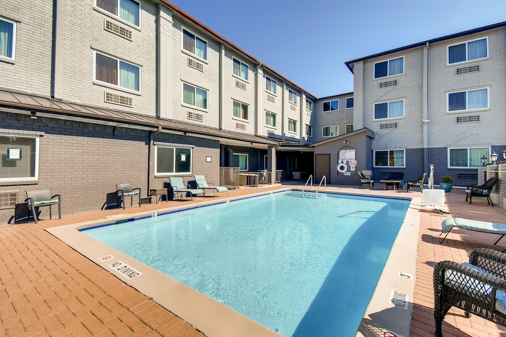 Orangewood Inn & Suites Midtown - photo 33