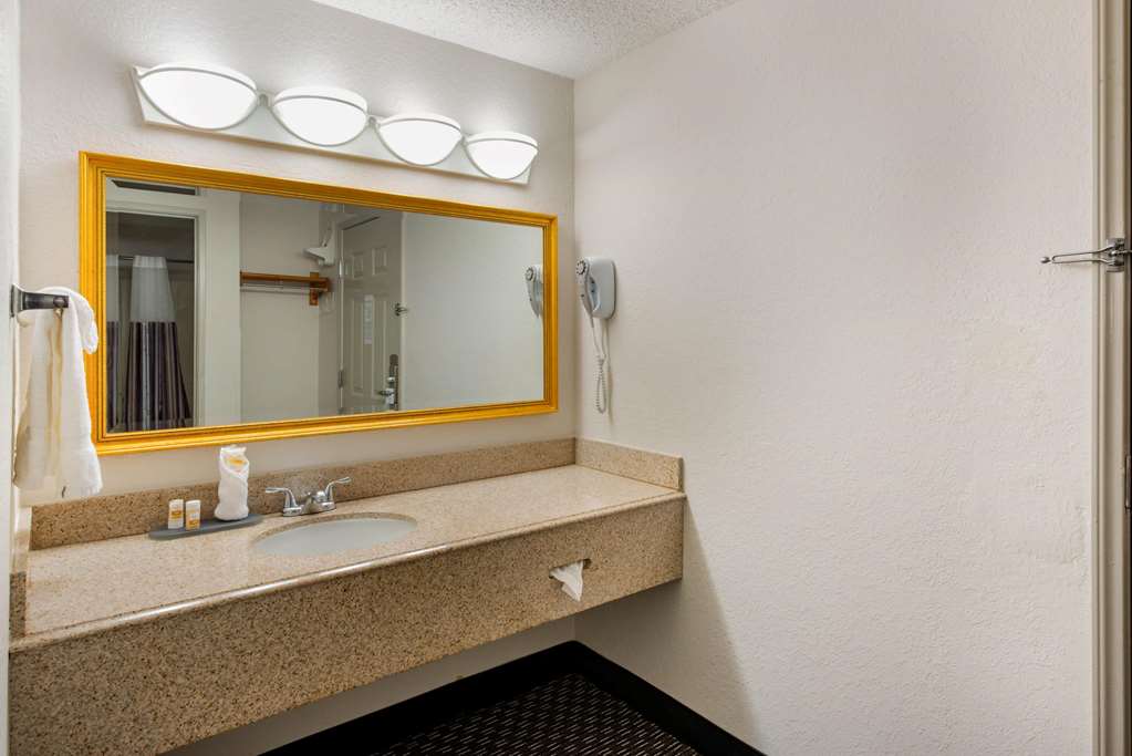 La Quinta Inn by Wyndham Ft. Lauderdale Tamarac East - photo 24