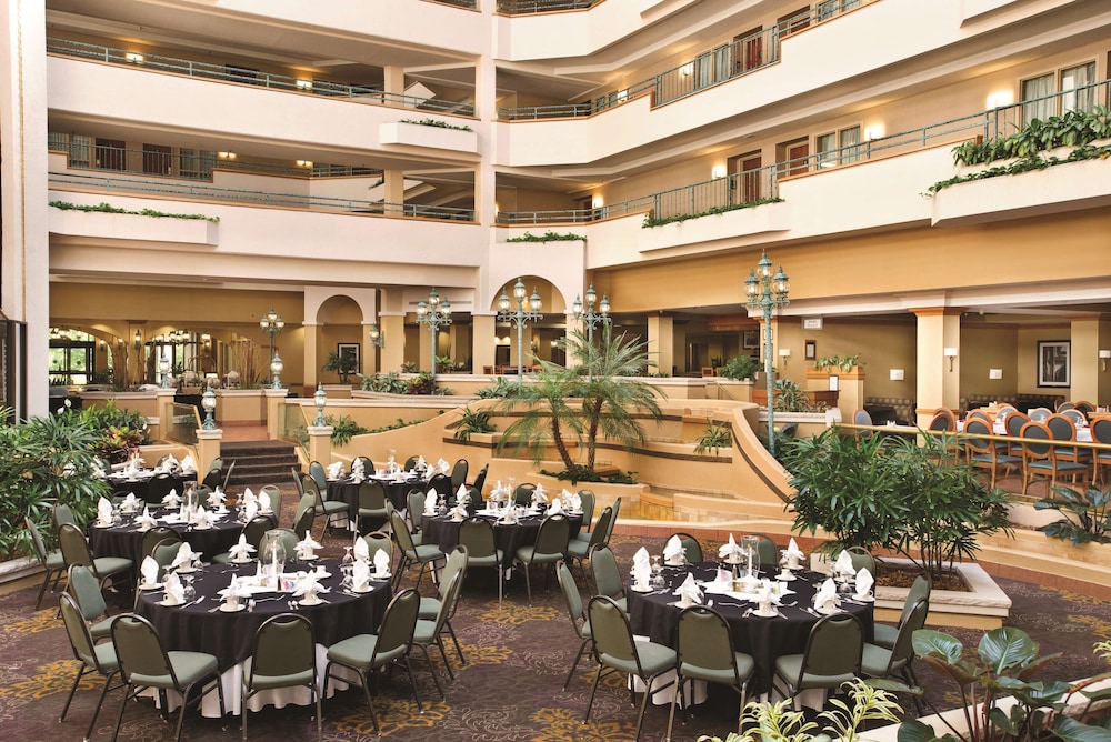 Embassy Suites by Hilton Greensboro Airport - photo 8