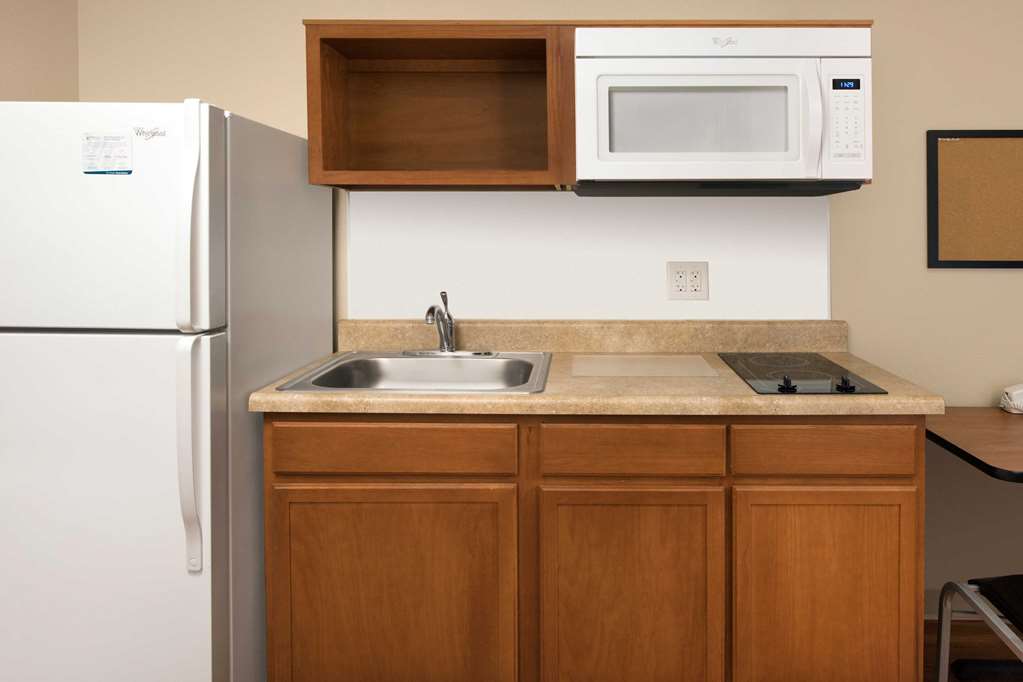 WoodSpring Suites Odessa - photo 8