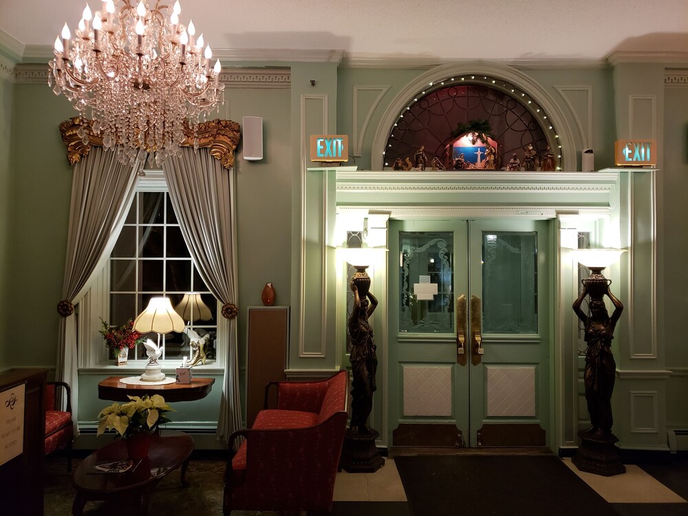 Lowell Inn - photo 3