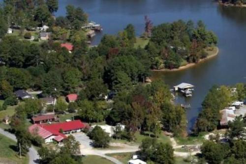 Bay Springs Country Inn & Marina — hotel in Centre
