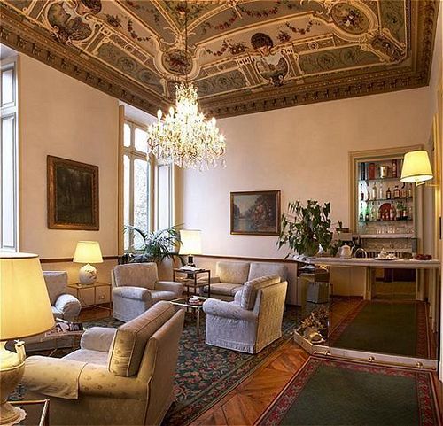 Vittorio 73 Luxury Apartment — 4-Star Luxury Hotel in Turin, Italy