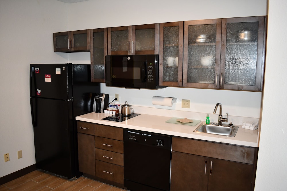 Candlewood Suites Grand Rapids - photo 6