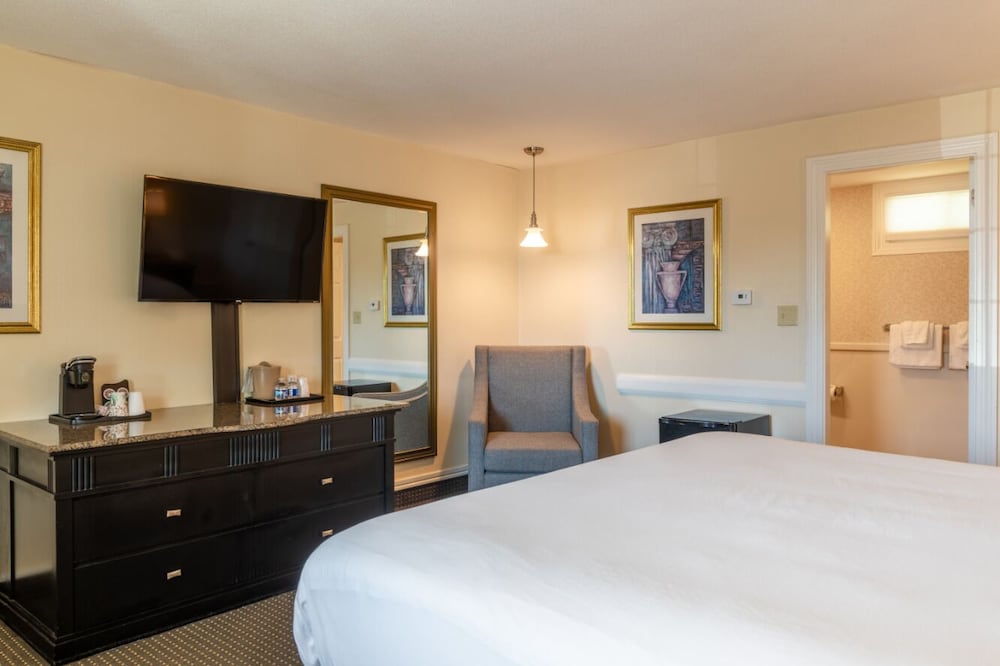 Ogunquit Hotel & Suites - photo 30
