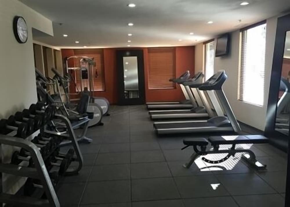 Hampton Inn Norcross - photo 32