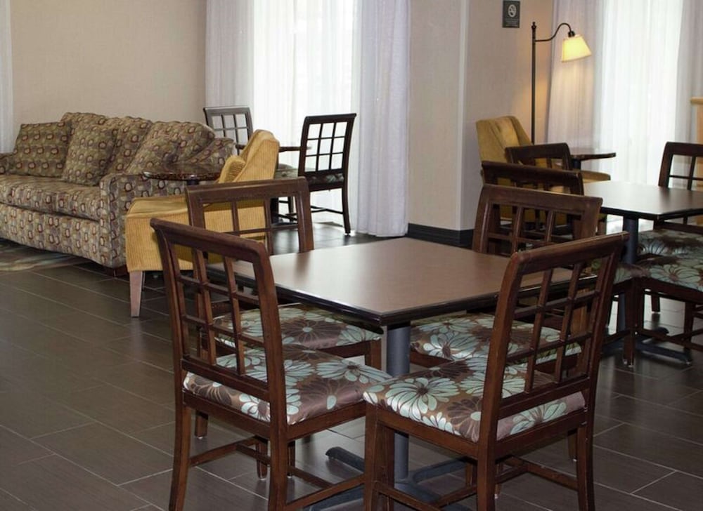 Hampton Inn Gallipolis - photo 2