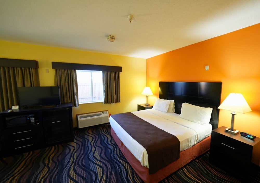 Rock Island Inn & Suites Streator IL - photo 20