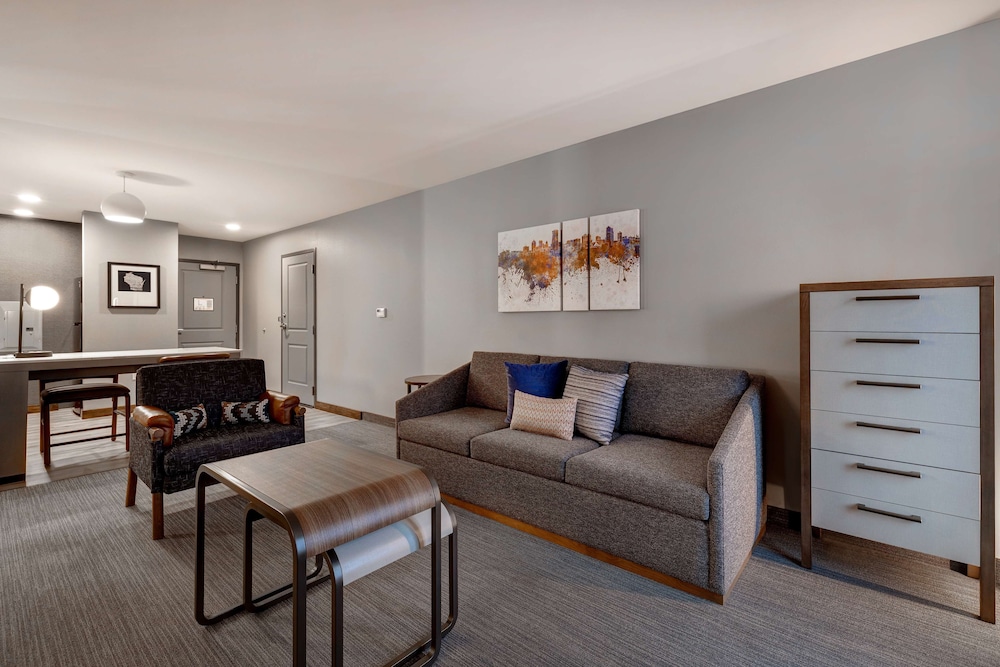 Homewood Suites by Hilton Oak Creek Milwaukee - photo 23