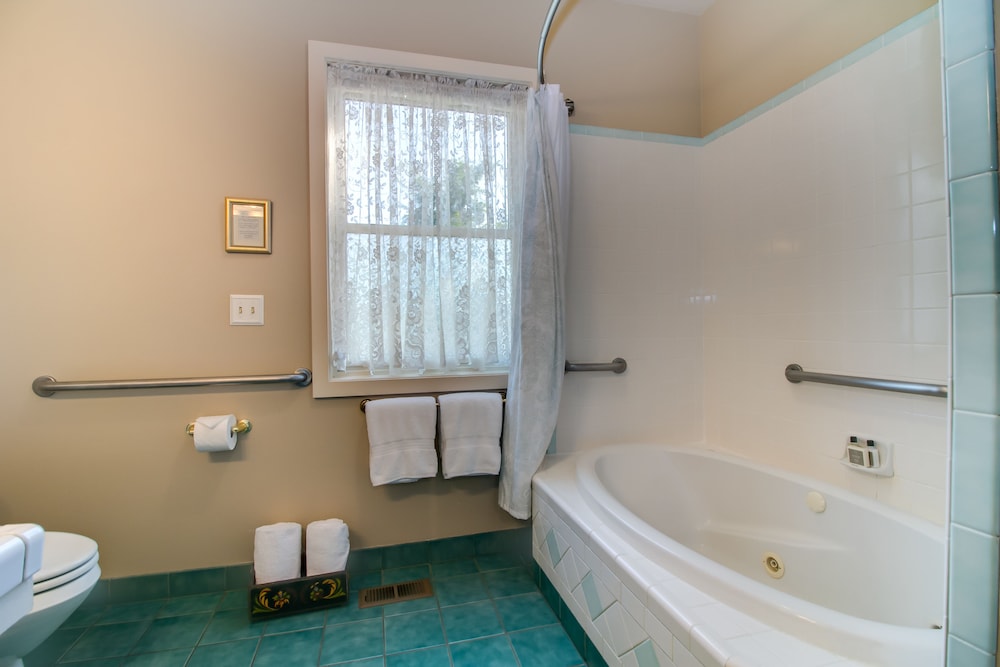 Winchester Inn - photo 85