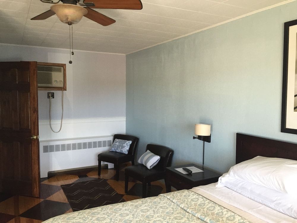 Powhatan Motel - photo 7