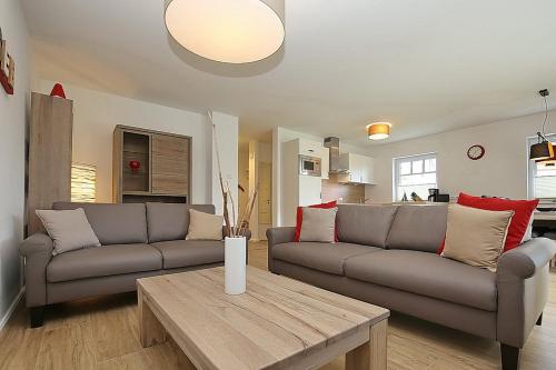 Reethaus Am Mariannenweg 12b — 4-Star Luxury Hotel in Ostseebad Boltenhagen, Germany