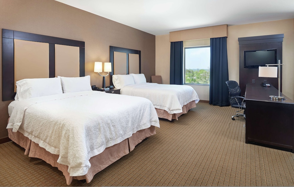 Hampton Inn & Suites Decatur - photo 10