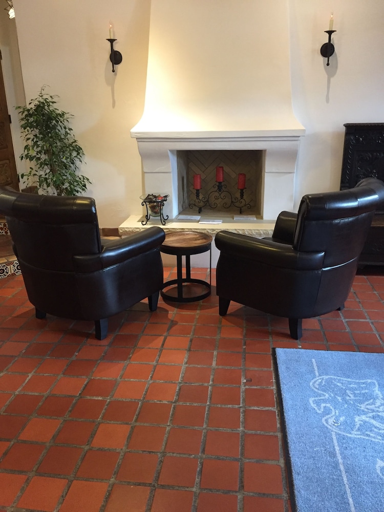 The Eagle Inn - photo 10