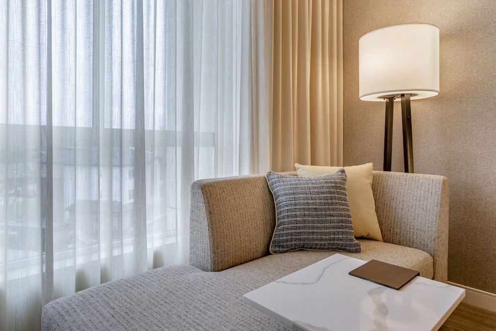 Hotel Centro Sonoma Wine Country Tapestry Collection Hilton - photo 3