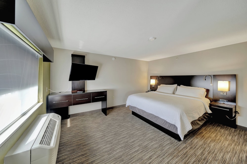 Holiday Inn Express Hotel & Suites Beatrice by IHG - photo 22