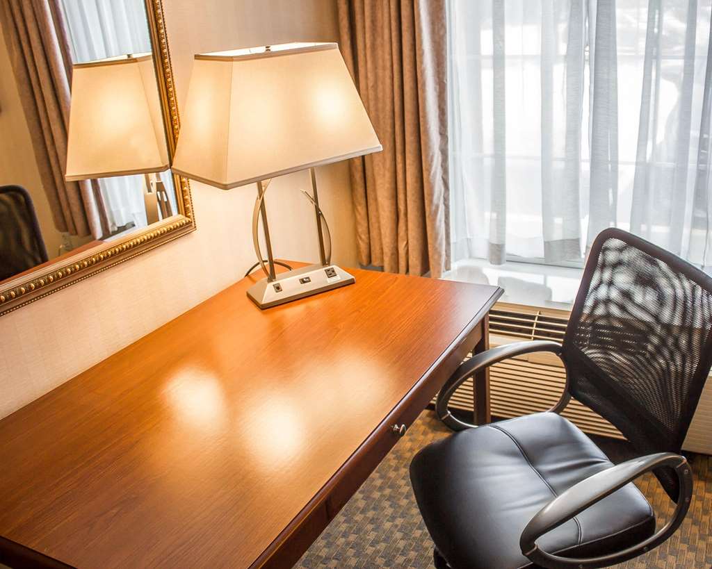 Comfort Inn Wethersfield Hartford - photo 12