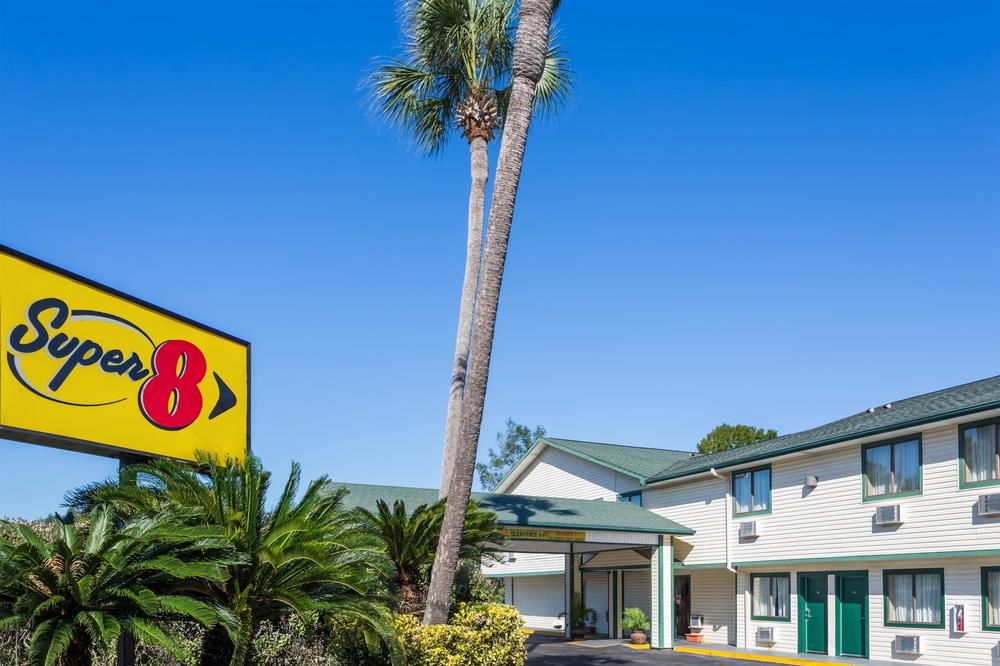 Super 8 by Wyndham Panama City in Panama, United States