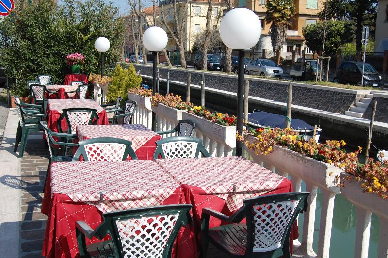 Oasis Lagoon & Residence