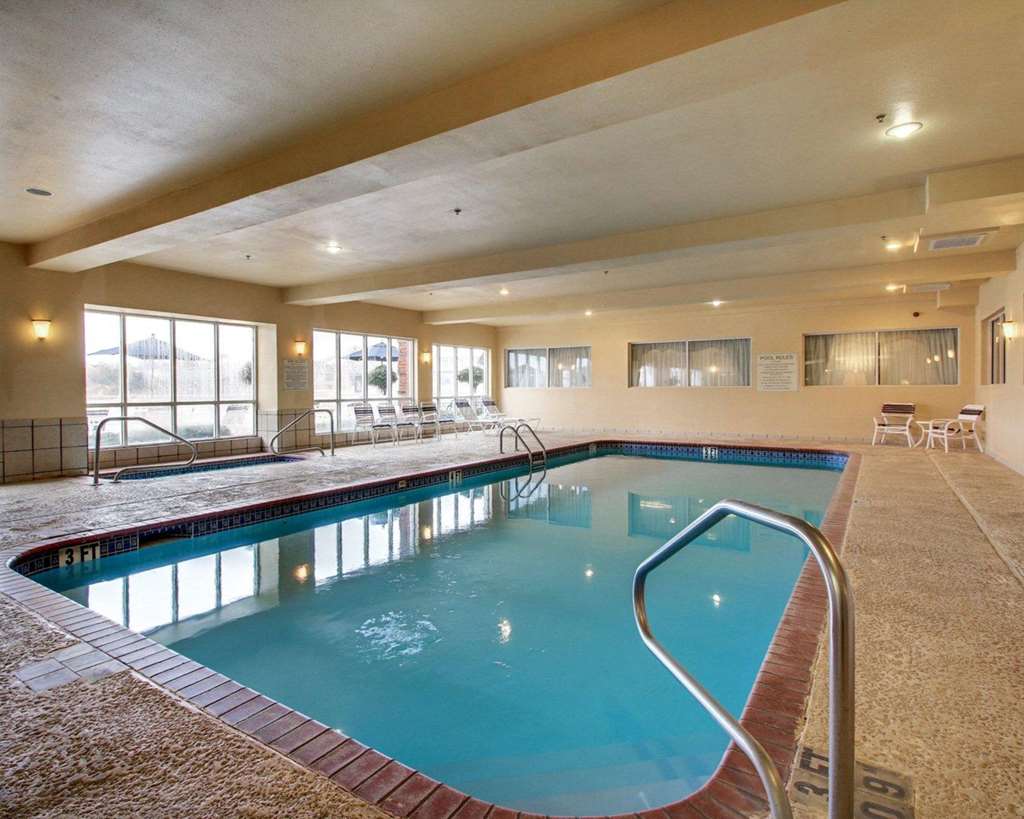 Clarion Suites Vidalia Riverfront - photo 17