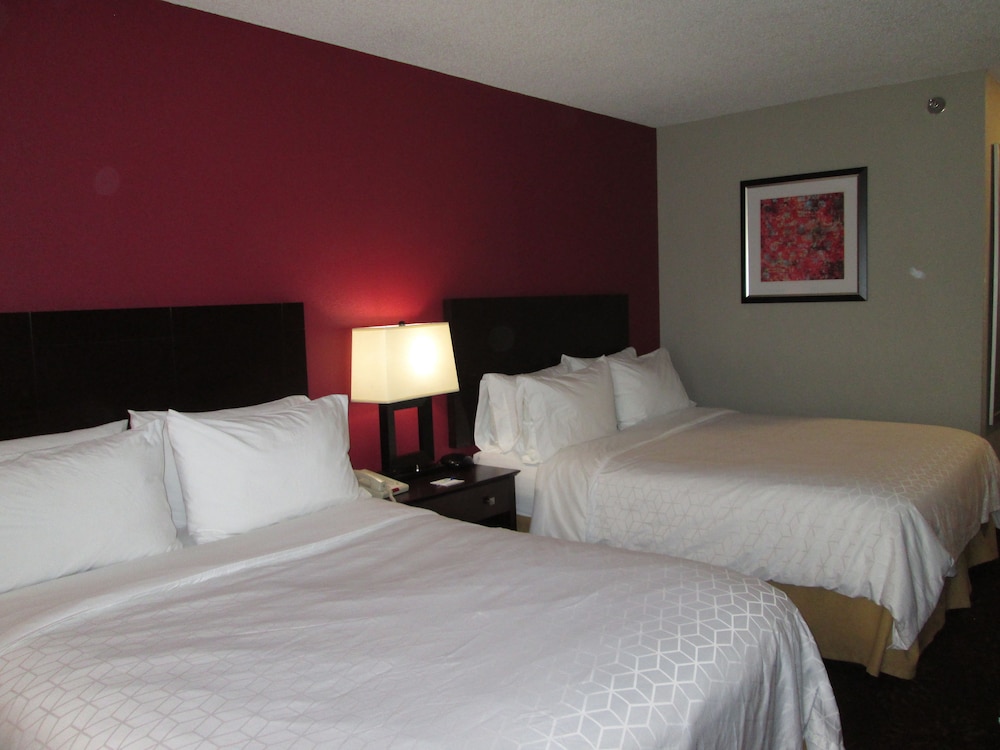 Holiday Inn Express Cloverdale by IHG - photo 9