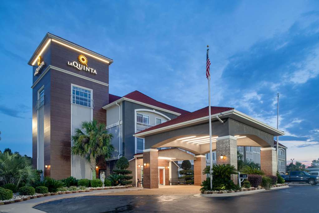 La Quinta Inn & Suites by Wyndham Prattville - photo 6