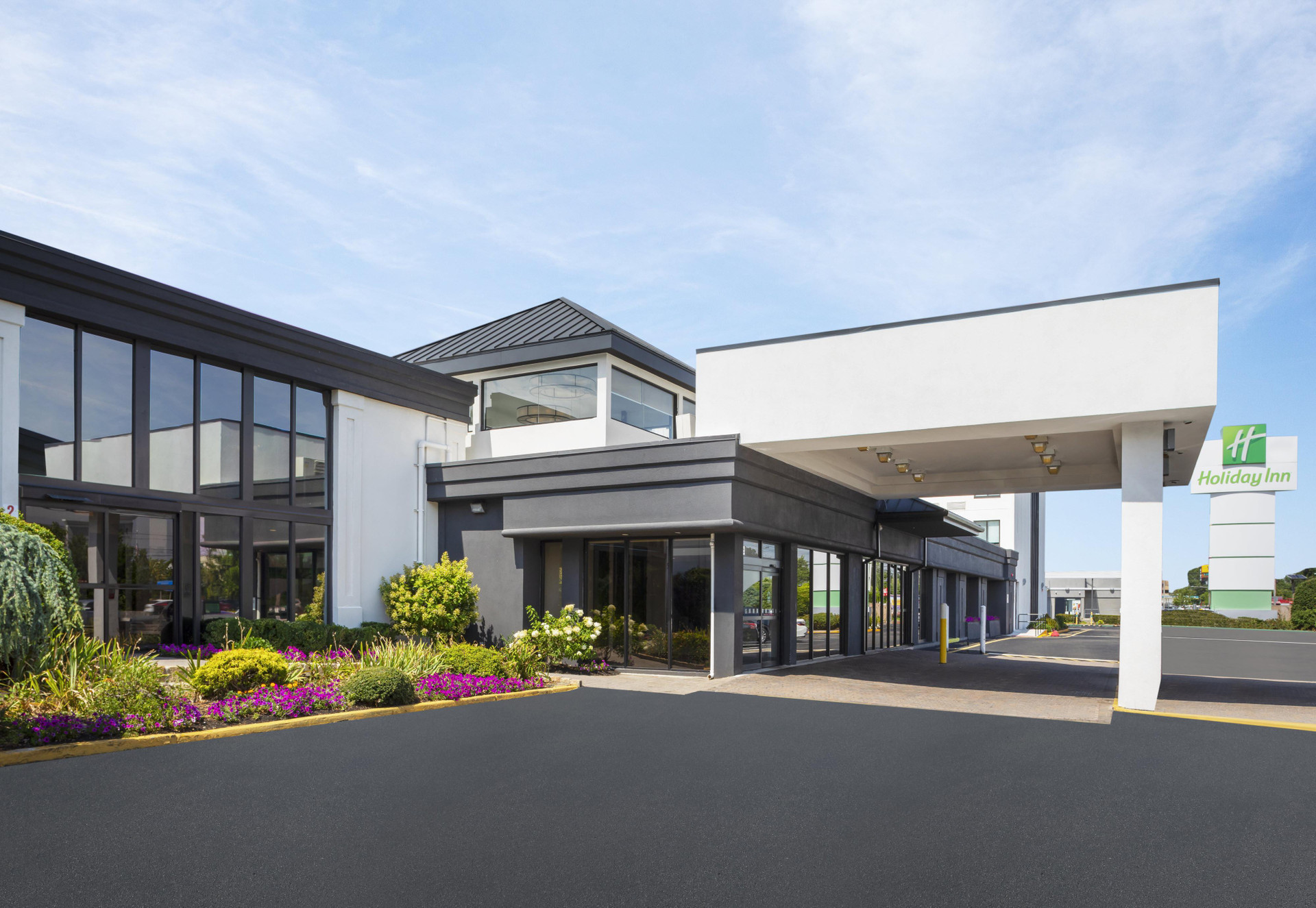 Holiday Inn Hasbrouck Heights Meadowlands by IHG — hotel near Teterboro Airport