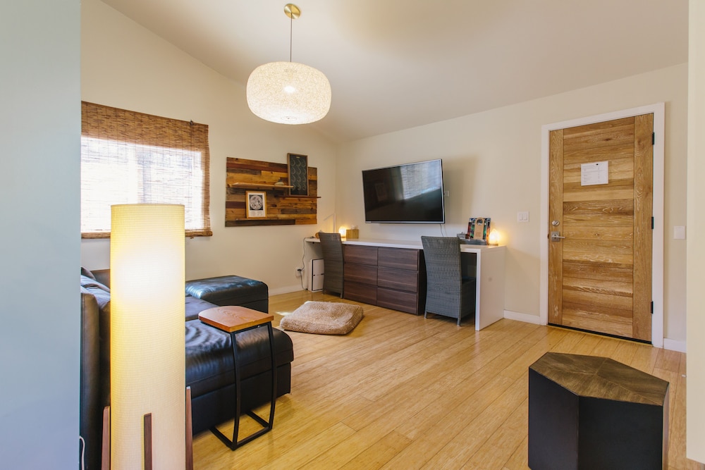 Inn at Moonlight Beach - photo 24
