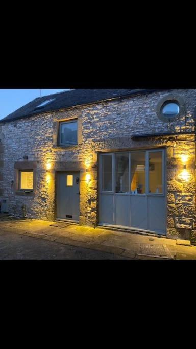 Barn Cottage — 4-Star Luxury Hotel in Youlgreave, United Kingdom