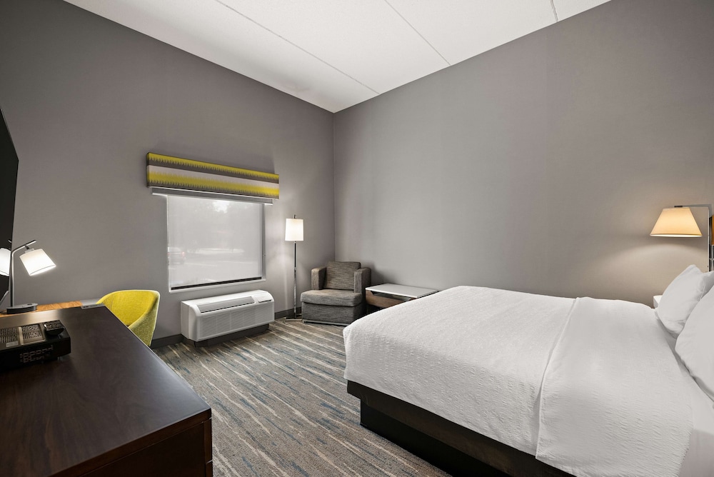 Hampton Inn & Suites Poughkeepsie - photo 15