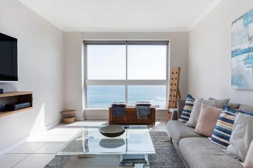 Stunning Views the Sea & Table Mountain