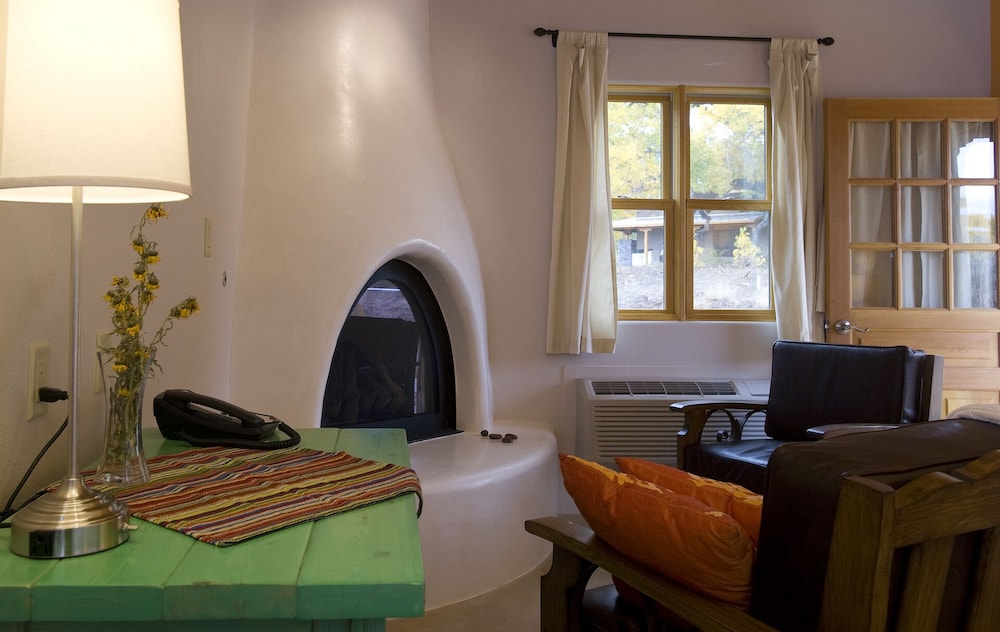 The Abiquiu Inn - photo 63