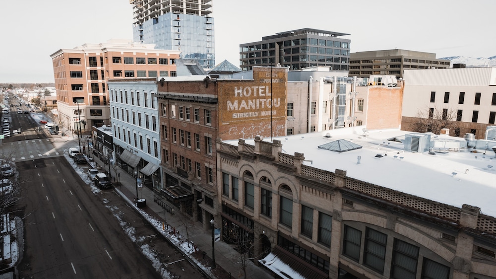 The Avery Hotel - photo 25